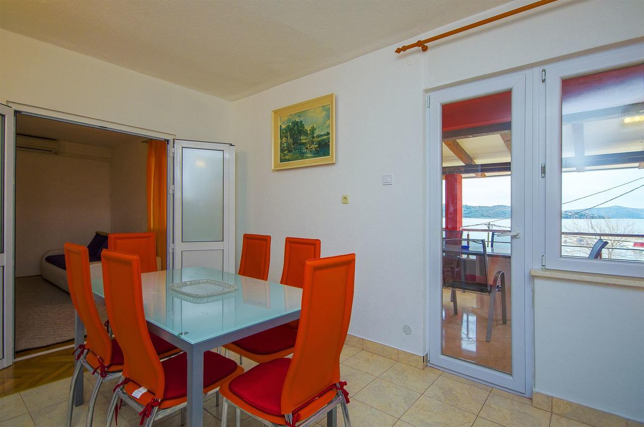 Apartments Karlo Trogir Exterior photo